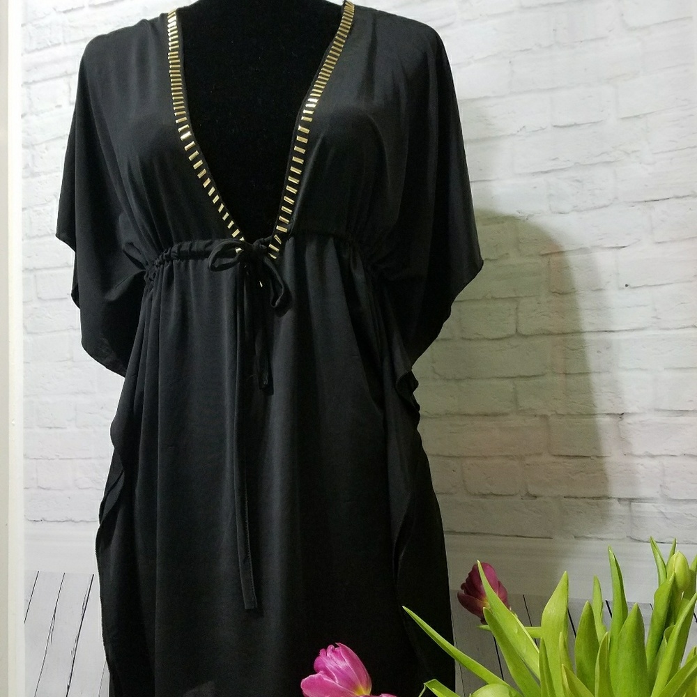 Black silky look tunic-kimono